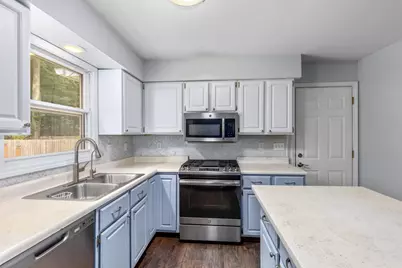 140 W Oak Street, Fruitport, MI 49415 - Photo 8