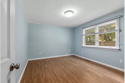 140 W Oak Street, Fruitport, MI 49415 - Photo 12