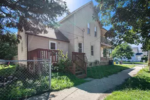 1448 Broadway Ave NW, Grand Rapids, MI 49504 - Photo 2