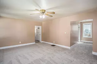 1448 Broadway Ave NW, Grand Rapids, MI 49504 - Photo 14