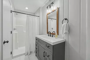 527 Fairfield Ave NW, Grand Rapids, MI 49504 - Photo 18