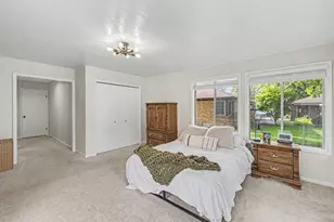 527 Fairfield Ave NW, Grand Rapids, MI 49504 - Photo 12