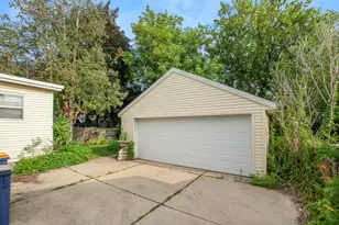 837 4th St NW, Grand Rapids, MI 49504 - Photo 20