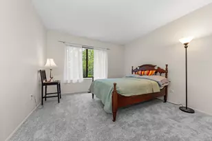 605 Watersedge Dr, Ann Arbor, MI 48105 - Photo 28