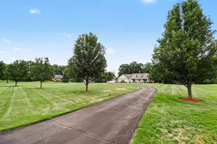 5648 Glenn Mar Ct, Coopersville, MI 49404 - Photo 12