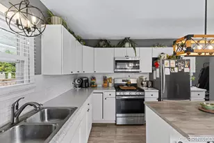 952 Park St SW, Grand Rapids, MI 49504 - Photo 10