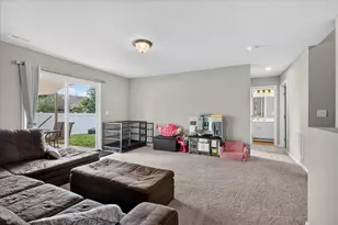 818 Strauss Ct, Greenville, MI 48838 - Photo 20
