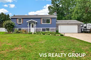 531 E Chadwick Dr, Muskegon, MI 49445 - Photo 1