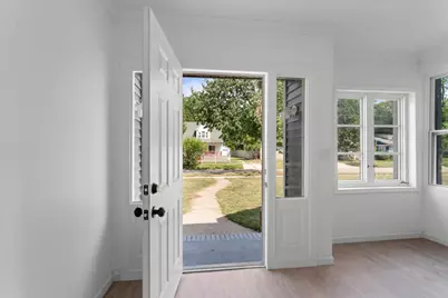 1118 Colfax Avenue, Benton Harbor, MI 49022 - Photo 2