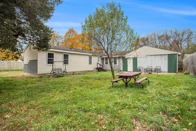 196 N Gardner Avenue, Battle Creek, MI 49037 - Photo 4