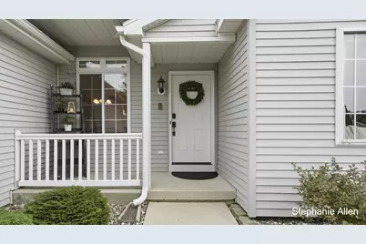 663 Ridgefield Drive, Coopersville, MI 49404 - Photo 2