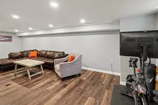 2995 Anna Ct, Trenton, MI 48183 - Photo 18