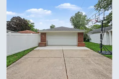 2995 Anna Court, Trenton, MI 48183 - Photo 26
