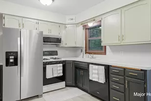 5738 Blaine Ave SE, Kentwood, MI 49508 - Photo 10