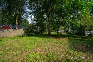 4623 Grantwood Ave SE, Kentwood, MI 49508 - Photo 20