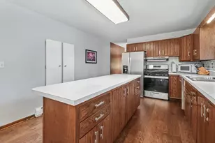 557 Broad Ave, Manistee, MI 49660 - Photo 10