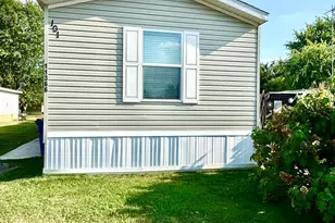 11366 Greenfield Dr, Galesburg, MI 49053 - Photo 2
