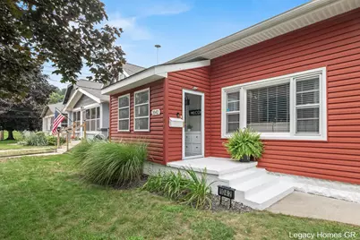 1042 Patton Avenue NW, Grand Rapids, MI 49504 - Photo 2