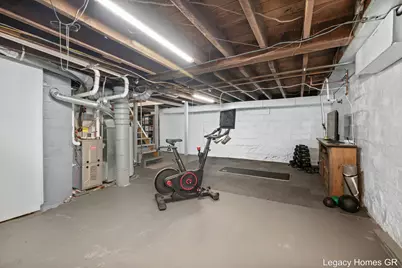 1042 Patton Avenue NW, Grand Rapids, MI 49504 - Photo 22
