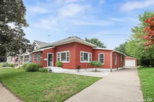 1042 Patton Ave NW, Grand Rapids, MI 49504 - Photo 1