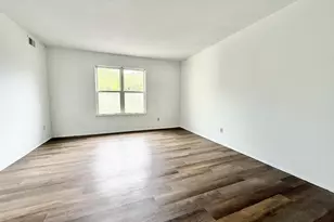2203 S Huron Parkway S, Ann Arbor, MI 48104 - Photo 18