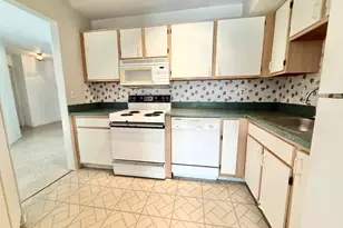 2203 S Huron Parkway S, Ann Arbor, MI 48104 - Photo 6