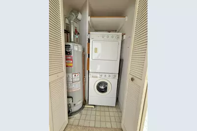 2203 S Huron Parkway S #4, Ann Arbor, MI 48104 - Photo 24