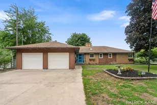 11501 S West County Line Rd, Greenville, MI 48838 - Photo 2