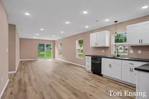 725 N Burgess St, Greenville, MI 48838 - Photo 6