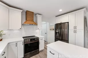 36 W Farr Rd, Norton Shores, MI 49444 - Photo 12
