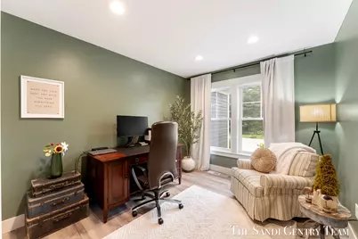 36 W Farr Road, Norton Shores, MI 49444 - Photo 18