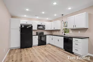726 N Burgess St, Greenville, MI 48838 - Photo 4