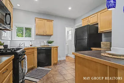 143 Burr Oak Street NE, Grand Rapids, MI 49505 - Photo 22