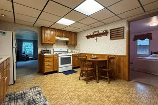 624 Helena St, Dowagiac, MI 49047 - Photo 4