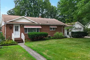 624 Helena St, Dowagiac, MI 49047 - Photo 2