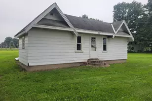 37646 Paw Paw Rd, Paw Paw, MI 49079 - Photo 4
