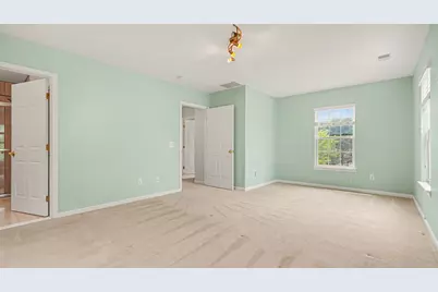 2654 S Knightsbridge Circle, Ann Arbor, MI 48105 - Photo 12