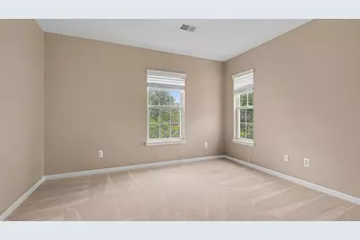 2654 S Knightsbridge Circle, Ann Arbor, MI 48105 - Photo 16