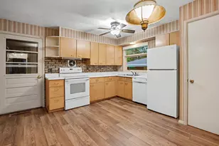 519 Claremont St, Buchanan, MI 49107 - Photo 8