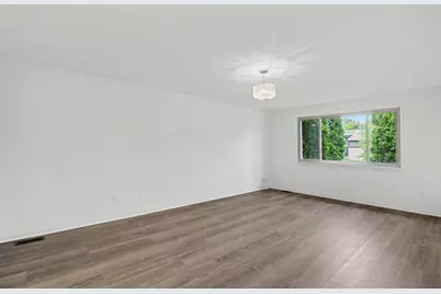 6021 Fairbrook Drive, West Bloomfield, MI 48322 - Photo 20