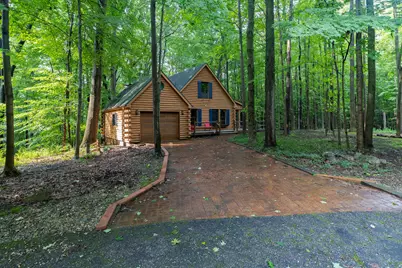 332 Charlestown Colony, Buchanan, MI 49107 - Photo 2