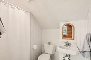 506 Fruit St, South Haven, MI 49090 - Photo 16