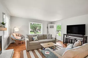 506 Fruit St, South Haven, MI 49090 - Photo 4