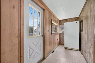 203 Brown St, Durand, MI 48429 - Photo 4