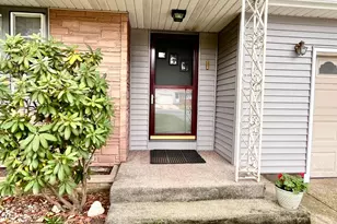 1753 Vine Ave, Muskegon, MI 49442 - Photo 2