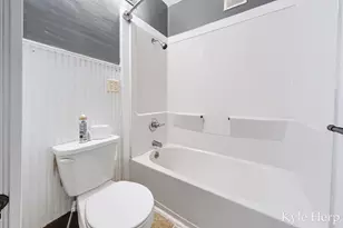 837 E Marshall St, Hastings, MI 49058 - Photo 20