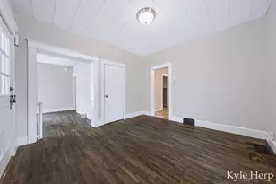 204 W South St, Hastings, MI 49058 - Photo 8