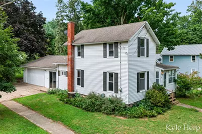 204 W South Street, Hastings, MI 49058 - Photo 2