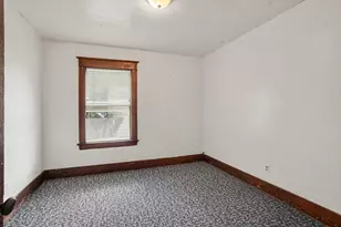 727 NW 6th Street NW, Grand Rapids, MI 49504 - Photo 6