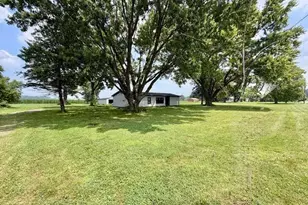 6633 W Forest Lawn Rd, Three Oaks, MI 49128 - Photo 8
